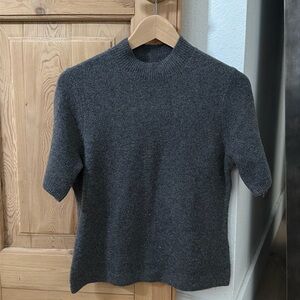 Abercrombie Women’s Short Sleeve Mockneck Sweater